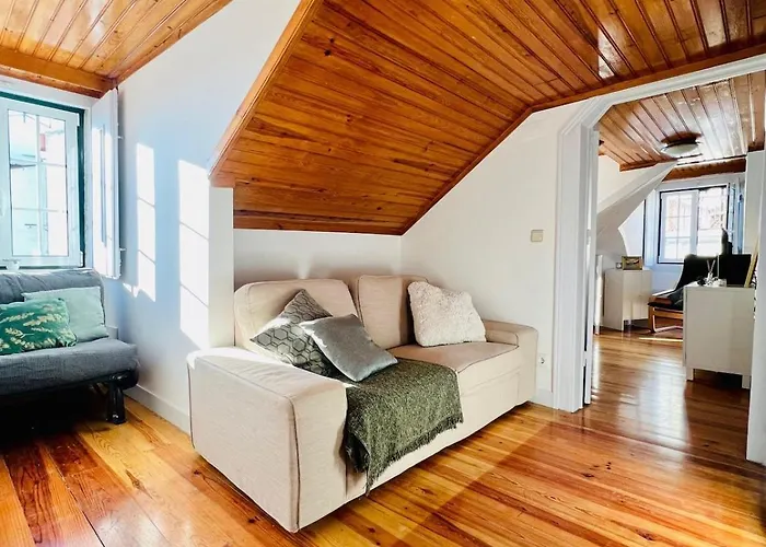 Cozy In Bairro Alto Cais Do Sodre * Lisboa