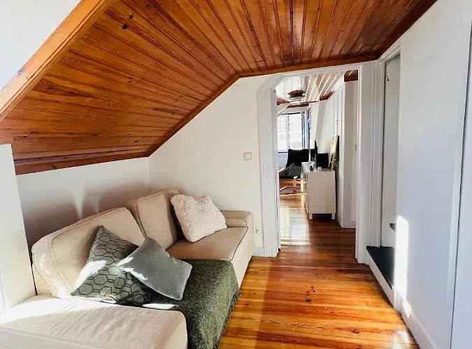 Apartment Cozy In Bairro Alto Cais Do Sodre *